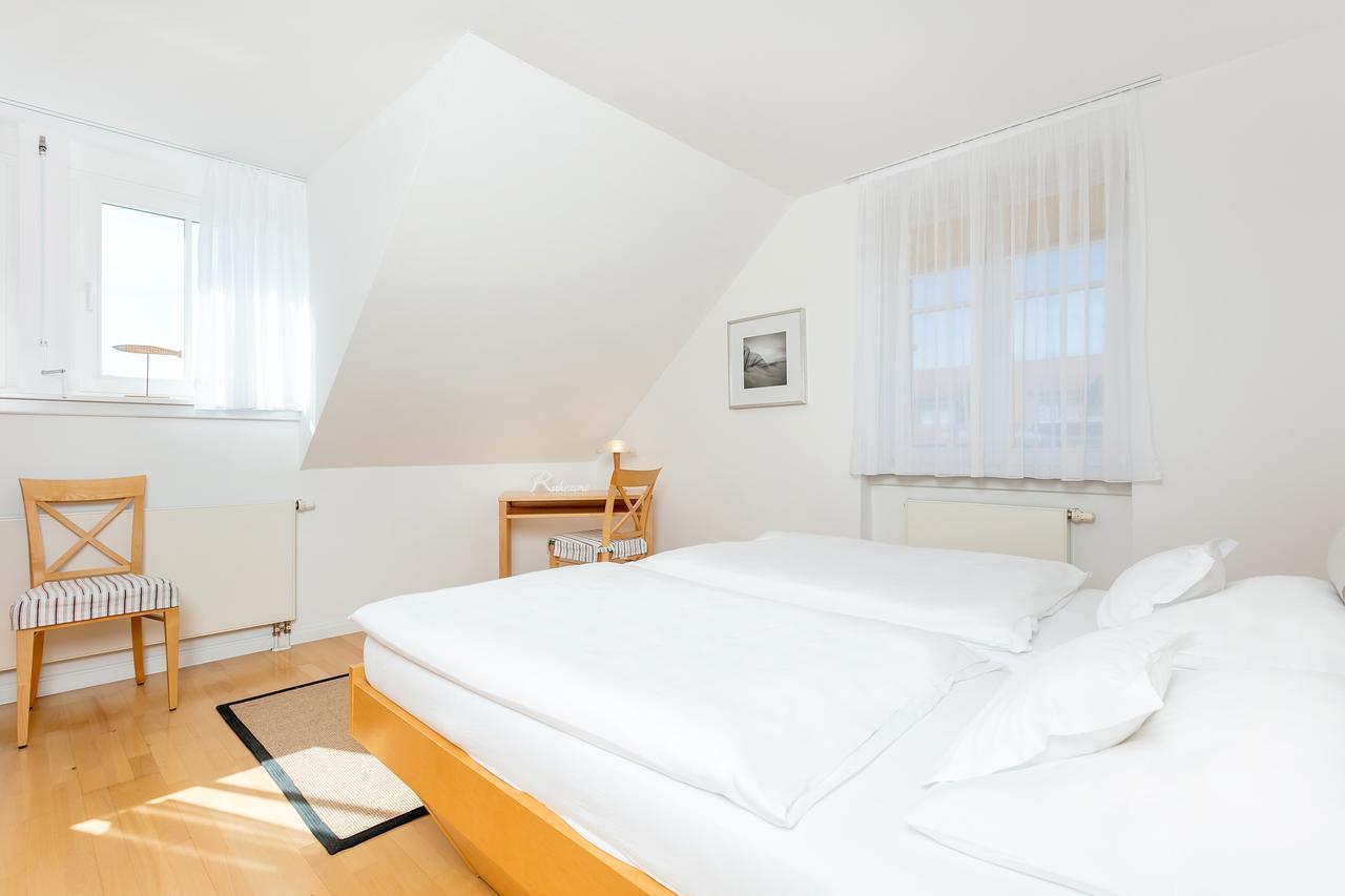 H.W.S. Hotel Der Wilde Schwan Sagard Extérieur photo