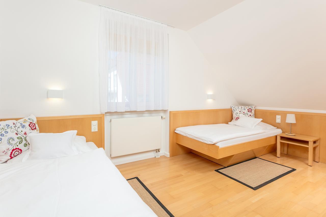 H.W.S. Hotel Der Wilde Schwan Sagard Extérieur photo